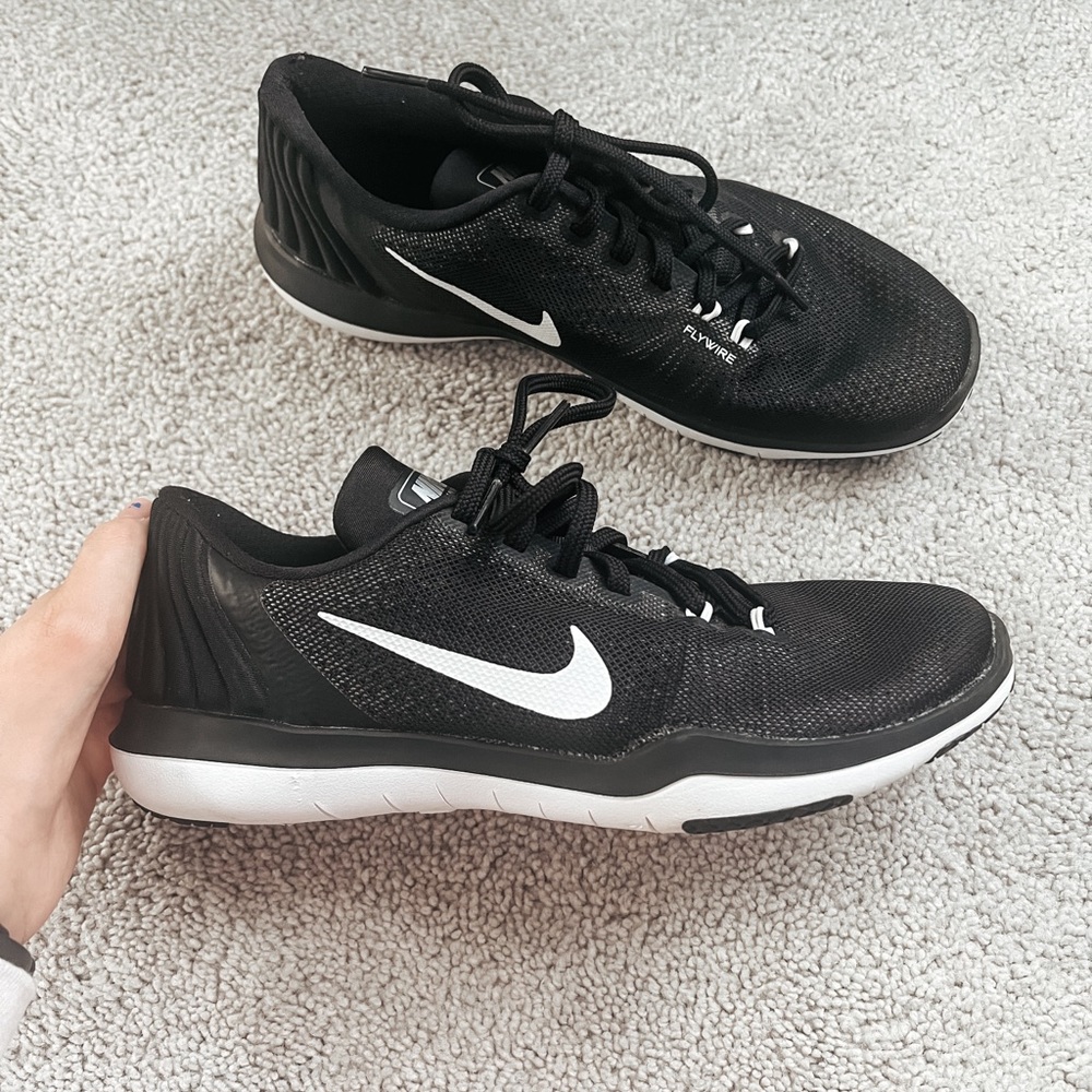 Women’s Nike Flex Supreme TR5 Training Running Sneakers - Picture 1 of 11